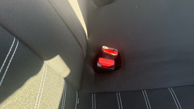 Dacia Duster 1.0 TCe 100 Prestige 5dr Bi Fuel Estate